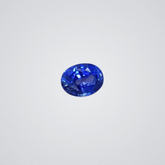 Blue sapphire Royal Blue oval cut 6.85 ct, Sri Lanka